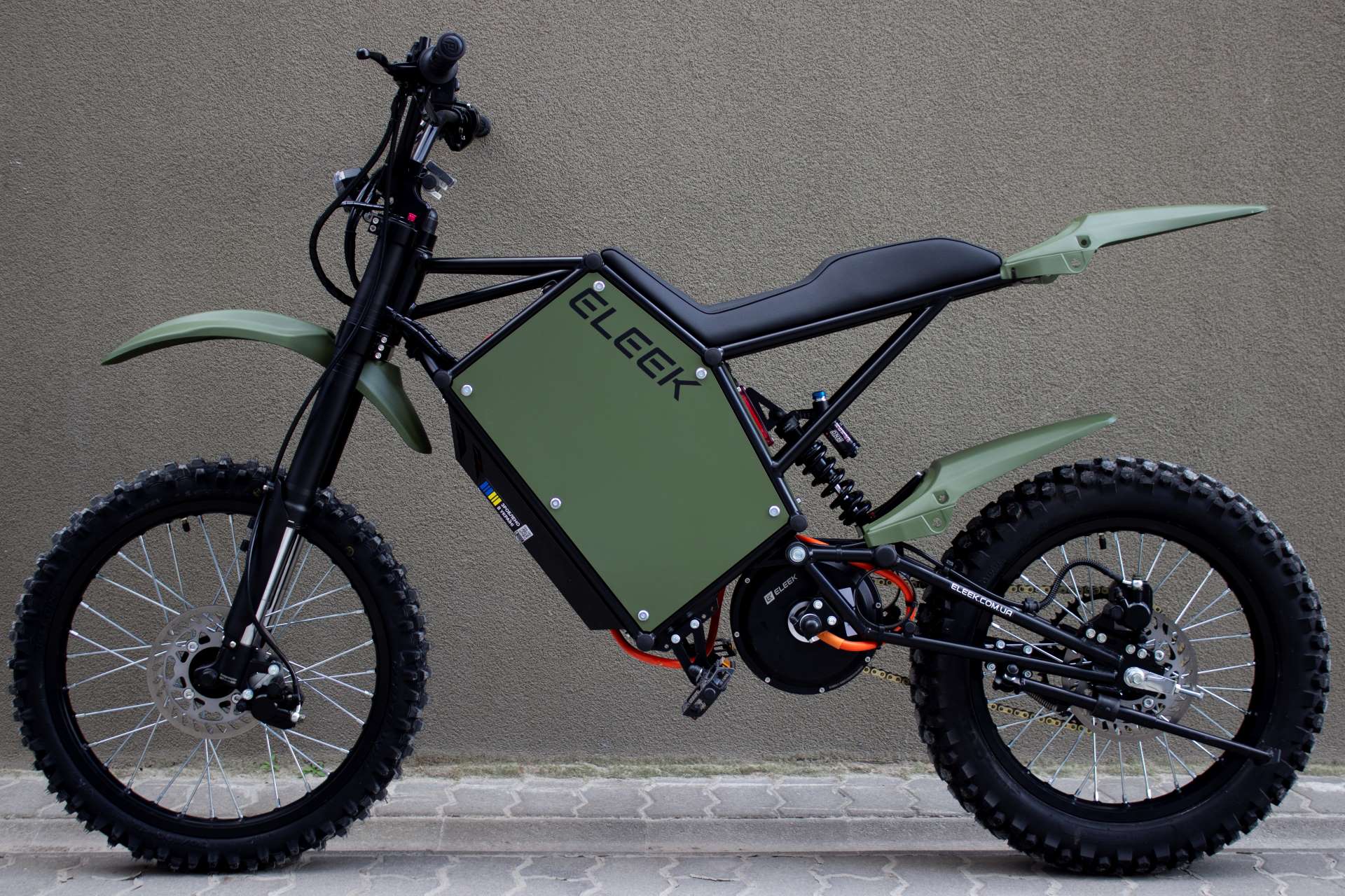 ELEEK Positive Military
