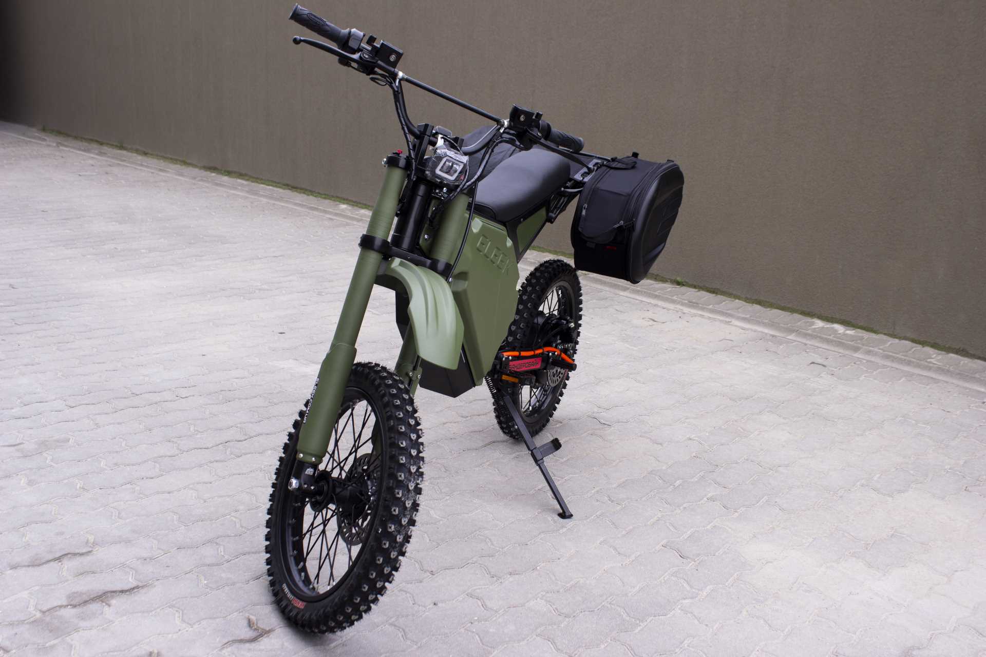 ELEEK Atom Military