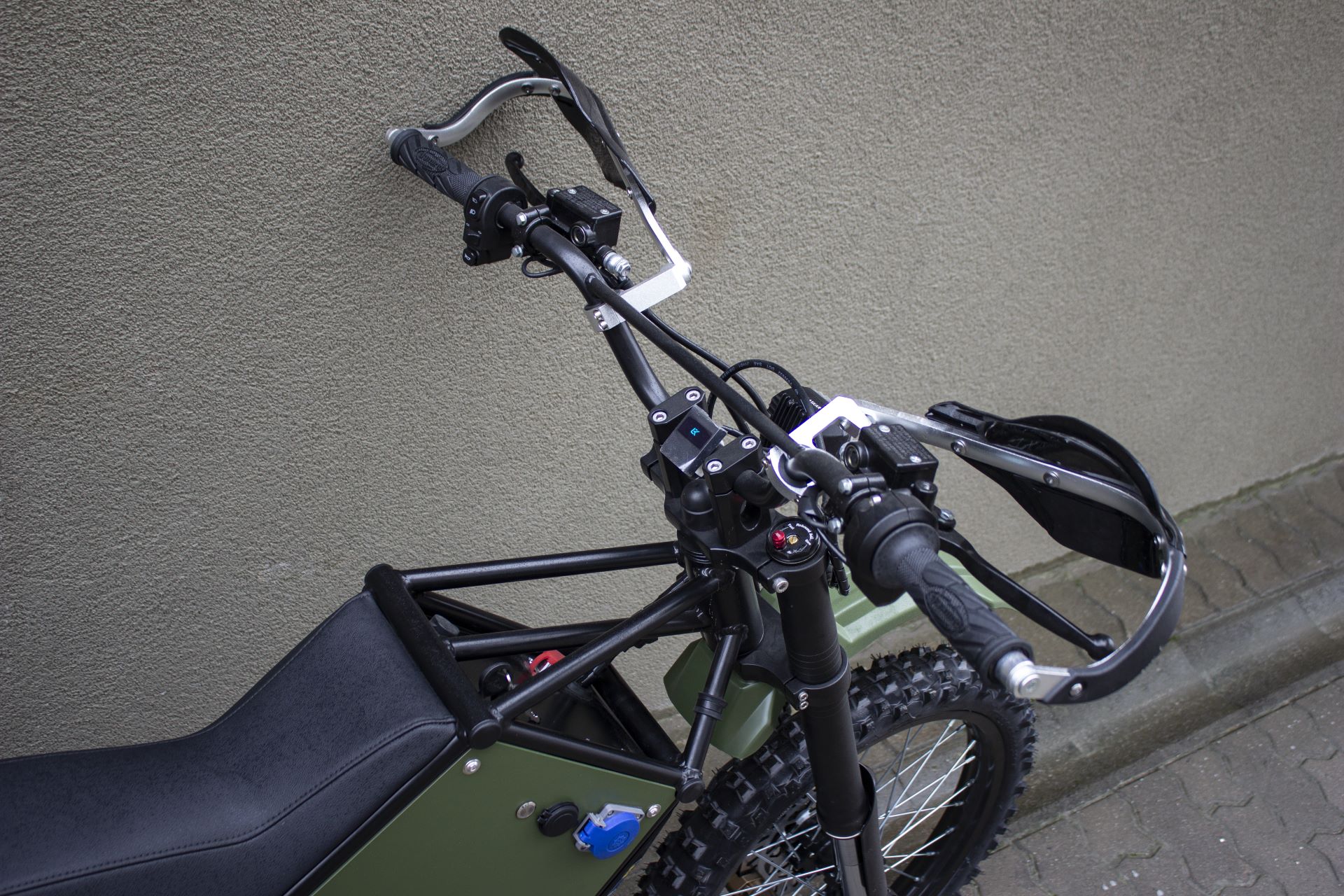 Електромотоцикл, електробайк, електровелосипед Елік Позитив Мілітарі